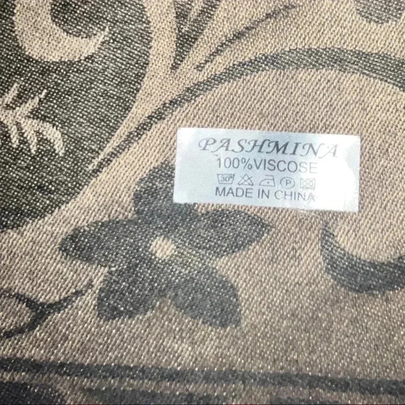 Pashmina Scarf Beautiful Paisley Black and Tan - Picture 5 of 7